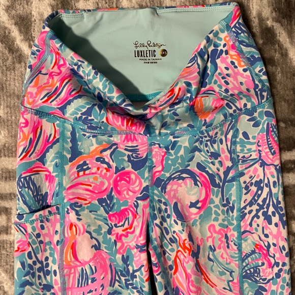 Lilly Pulitzer Leggings in Blue and Pink Floral - Picture 2 of 4